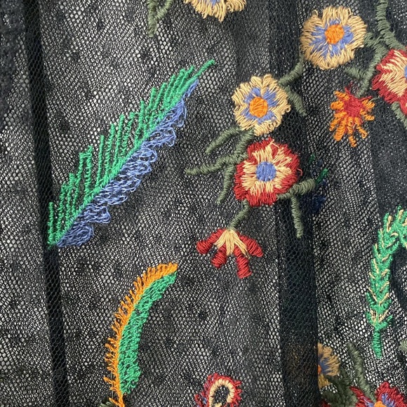 Zara sheer embroidered top - Picture 3 of 5